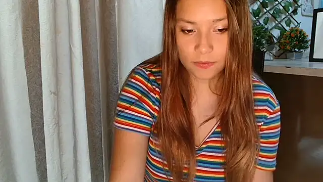 צ'אט XXX בשידור חי של 3littles