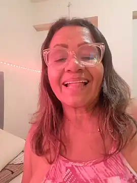 Vickyfox_ Chat XXX in diretta