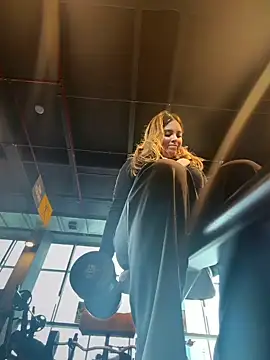 دردشة Alirawrz الجنسية المباشرة