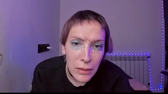 XXX chat uživo modela Lyricca