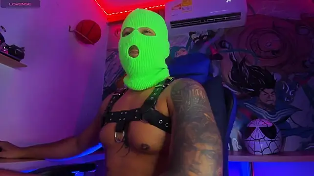 XXX chat uživo modela Scoott_Massked