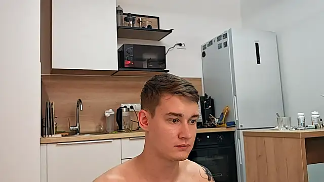 James_ice_ Chat XXX in diretta