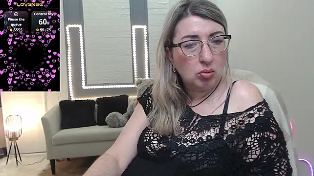 KKMimiKK – Live XXX-chat