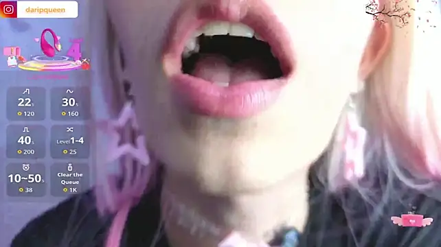 Chat +18 de DaripQueen ao vivo