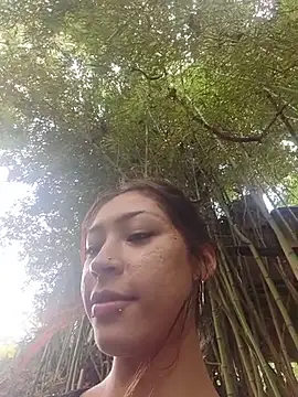 Chat XXX en directo de Ounla_Sweet