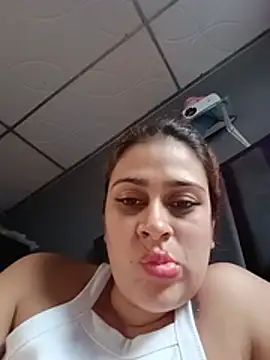 Chatroom XXX en direct de MariBelle1
