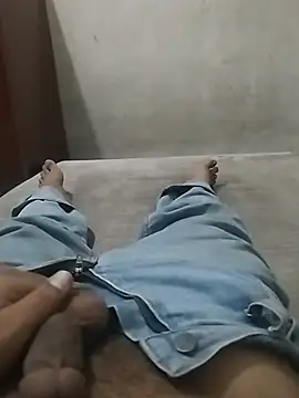 TriaEru69 Pertunjukan Webcam