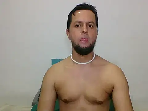 TRIISTAN_KING10's Live XXX Chat