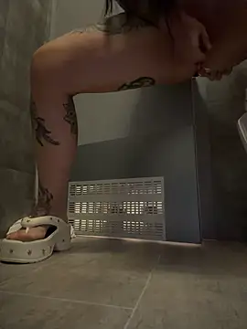 Онлайн чат XXX TattooGirlAlia