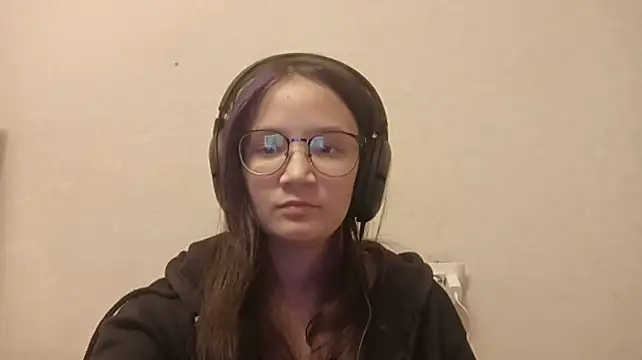 Chat +18 de KelliBeatrice ao vivo