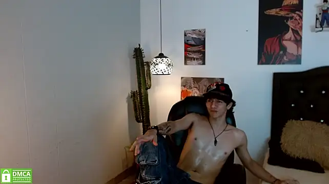 AmethystShadow17 Adlı Modelin Canlı XXX Sohbeti