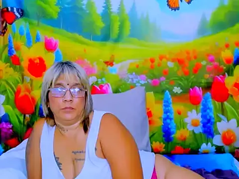 indianroxy Chat XXX live