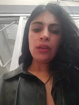 Show modela Astrid-- na web-kameri