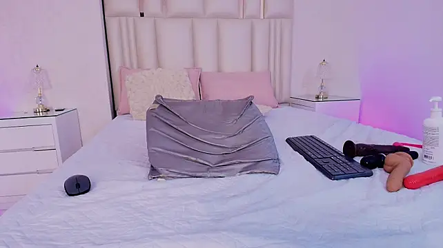 alanarose18's Live XXX Chat