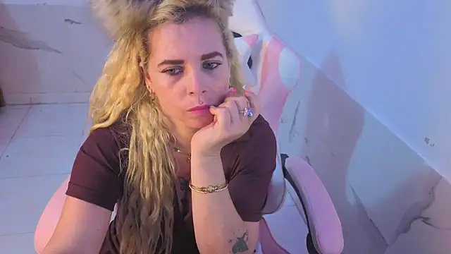Czat XXX na żywo – HannaBrave