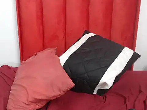 CaramelGlow's Live XXX Chat