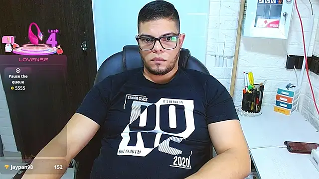 Онлайн чат XXX Realjoel01