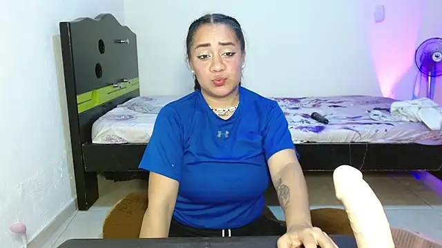 Andrea_deepsloppy Adlı Modelin Canlı XXX Sohbeti