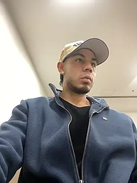Taylor_DiamondBoy Live XXX Chat