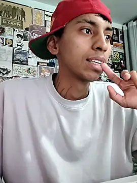 Babt_kyle XXX чат на живо