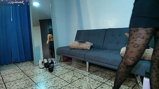 EIMY-ROBERTS Chat XXX in diretta