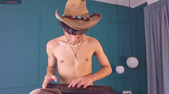 christopher_robin4's Live XXX Chat