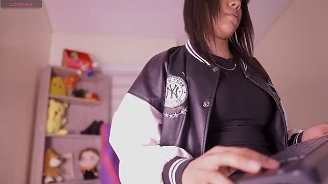 madelyn_rose_'s Live XXX Chat