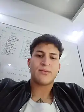 Axel_Romanov Chat XXX in diretta
