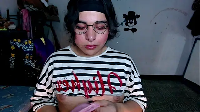 Cutie_Sam: онлайн-секс-чат