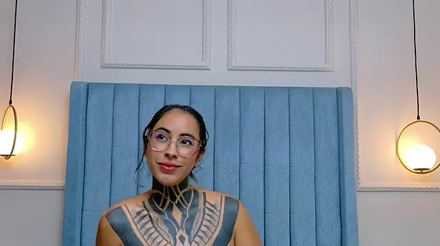 NicoleBlum Chat XXX in diretta