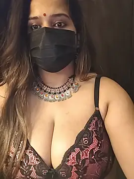 Raseele লাইভ XXX চ্যাট