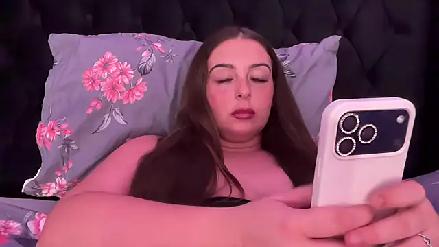 Czat XXX na żywo – BrunetteBaddiexo