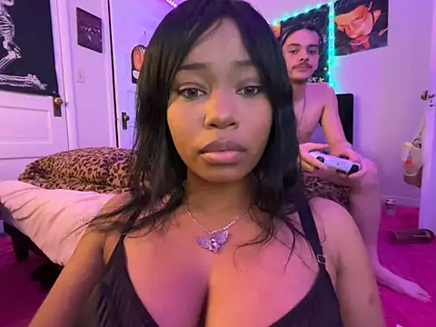 Онлайн чат XXX venusfairys