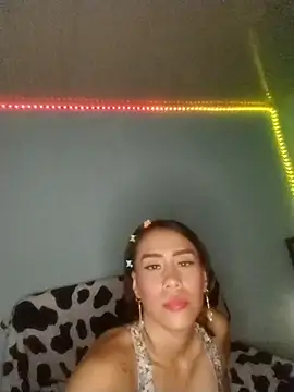 دردشة anaisha_isaza الجنسية المباشرة