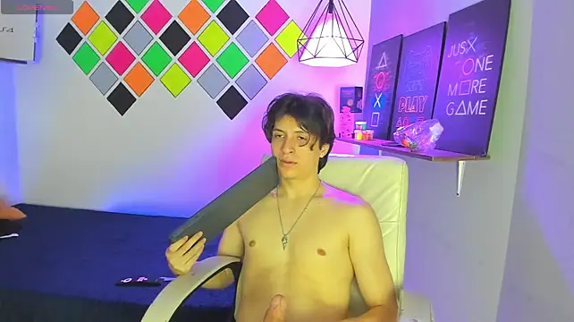 Marcoviolet's Live XXX Chat