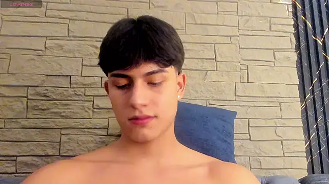 Lander_Cruz লাইভ XXX চ্যাট