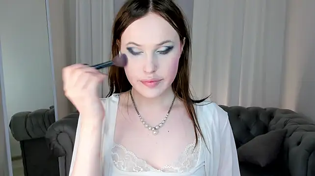 EffieMinki's Live XXX Chat