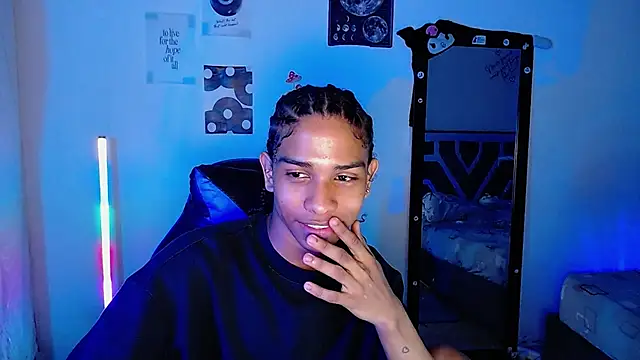 angelll18_'s Live XXX Chat