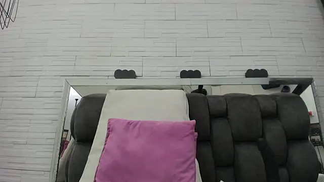 allice_green's Live XXX Chat