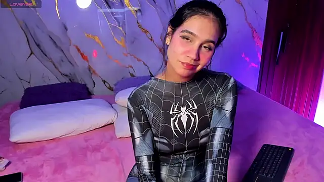 Emmiicute's Live XXX Chat