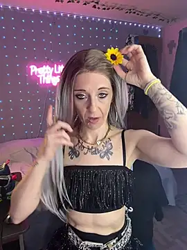 Chat XXX en directo de LashOutHeartlessP