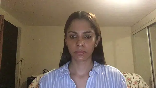 XXX chat uživo modela karlatiburcio