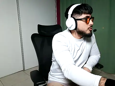 Show modela Dotarg na web-kameri