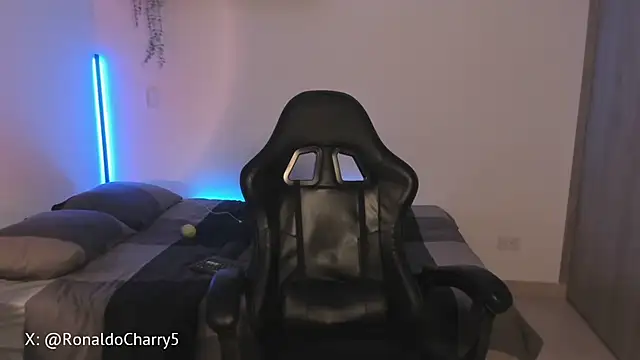 Chat XXX en directo de Massimo_Rinaldi