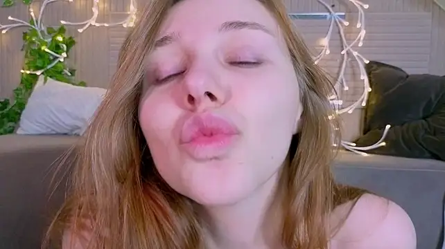 Chat +18 de PollyVinice ao vivo