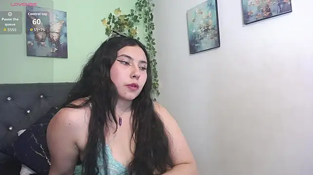 צ'אט XXX בשידור חי של DaisyMoon_