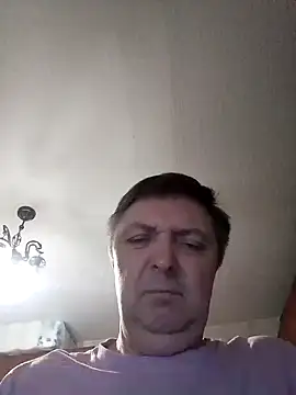 Show modela Pokaz2020 na web-kameri