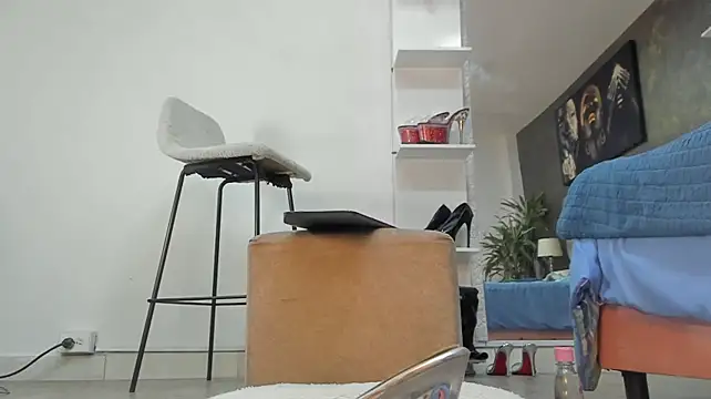 isa_lancaster Adlı Modelin Canlı XXX Sohbeti