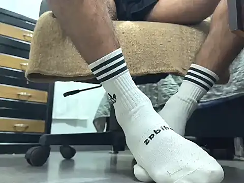 thomass1018 Show Webcam