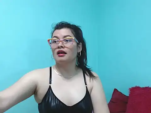 laurent19 Adlı Modelin Canlı XXX Sohbeti